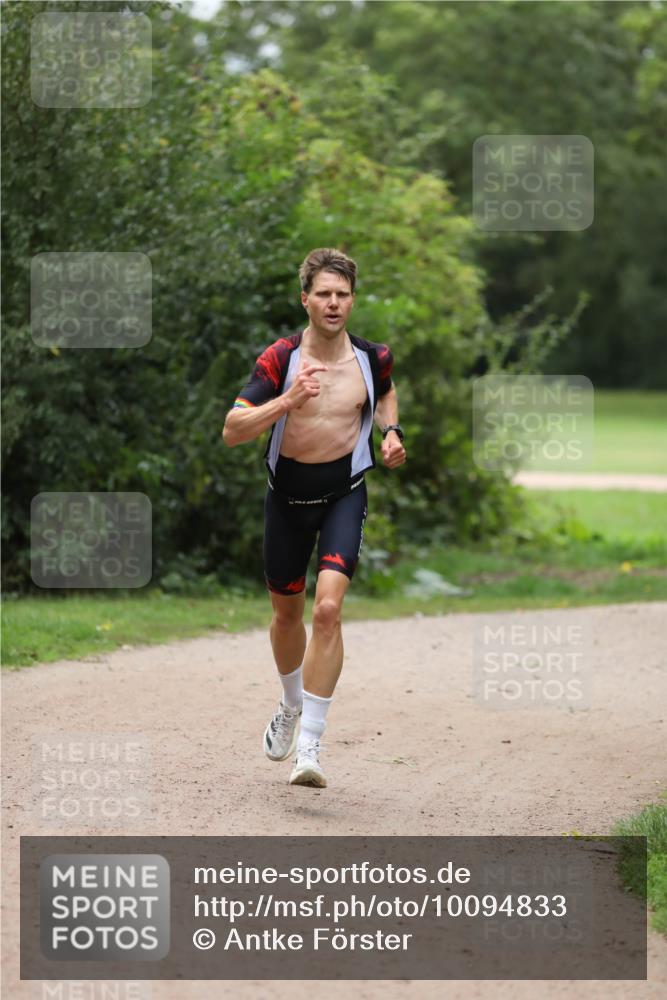 30.08.2026 - Elbe Triathlon Hamburg Antke Förster http://msf.ph/oto/10094833 30.08.2026 09:32:33 Laufen  meine-sportfotos.de