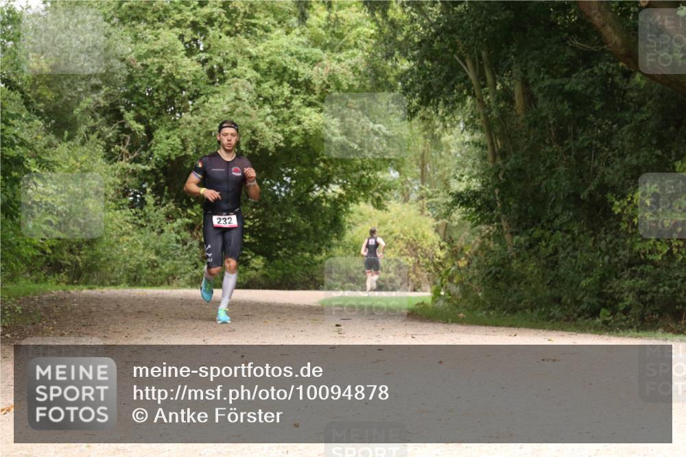 30.08.2026 - Elbe Triathlon Hamburg Antke Förster http://msf.ph/oto/10094878 30.08.2026 09:50:48 Laufen 232 meine-sportfotos.de