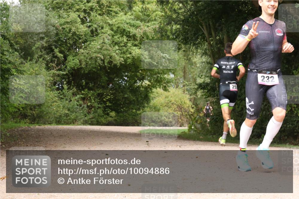 30.08.2026 - Elbe Triathlon Hamburg Antke Förster http://msf.ph/oto/10094886 30.08.2026 09:50:50 Laufen 25, 232 meine-sportfotos.de