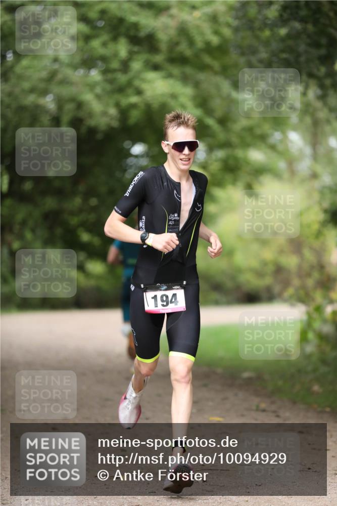30.08.2026 - Elbe Triathlon Hamburg Antke Förster http://msf.ph/oto/10094929 30.08.2026 09:37:55 Laufen 194 meine-sportfotos.de