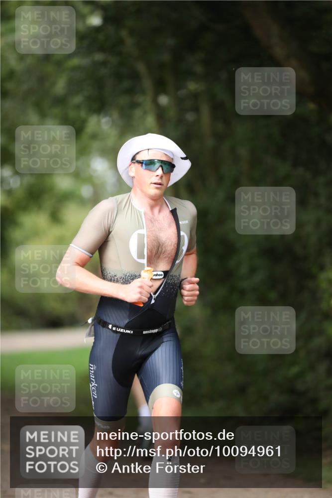 30.08.2026 - Elbe Triathlon Hamburg Antke Förster http://msf.ph/oto/10094961 30.08.2026 09:38:56 Laufen  meine-sportfotos.de
