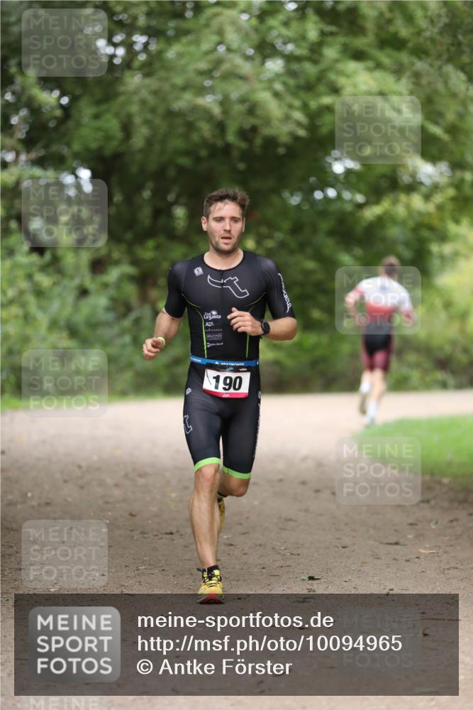 30.08.2026 - Elbe Triathlon Hamburg Antke Förster http://msf.ph/oto/10094965 30.08.2026 09:39:02 Laufen 190 meine-sportfotos.de