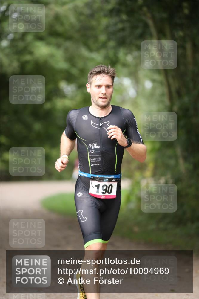 30.08.2026 - Elbe Triathlon Hamburg Antke Förster http://msf.ph/oto/10094969 30.08.2026 09:39:03 Laufen 190 meine-sportfotos.de