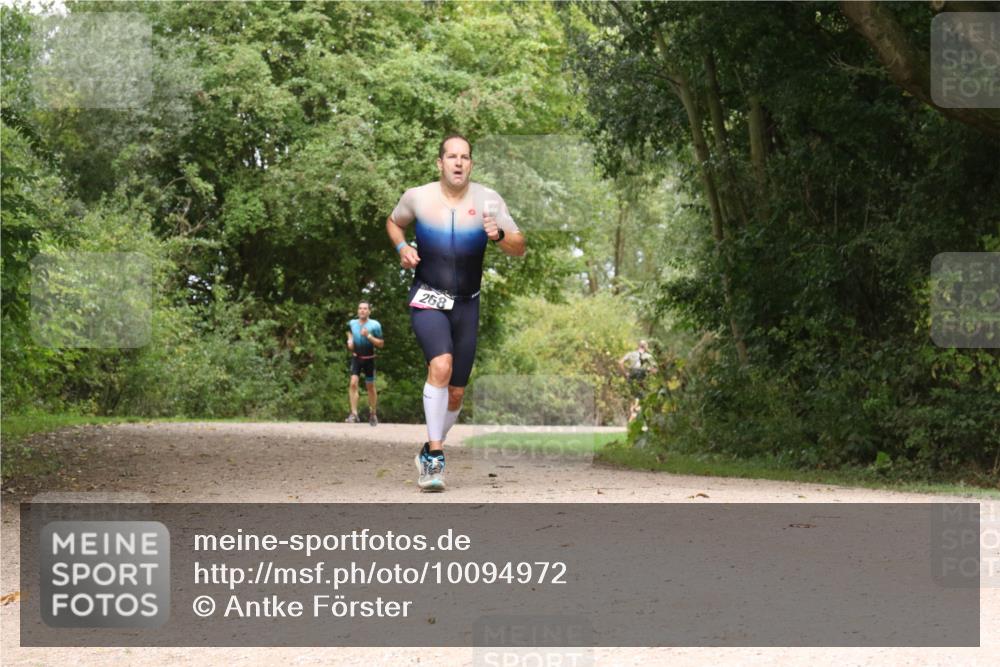 30.08.2026 - Elbe Triathlon Hamburg Antke Förster http://msf.ph/oto/10094972 30.08.2026 09:54:35 Laufen 268 meine-sportfotos.de