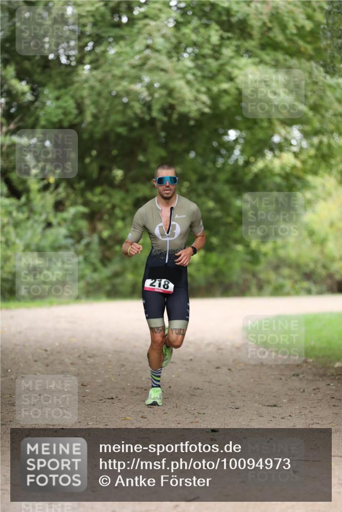 30.08.2026 - Elbe Triathlon Hamburg Antke Förster http://msf.ph/oto/10094973 30.08.2026 09:40:12 Laufen 218 meine-sportfotos.de