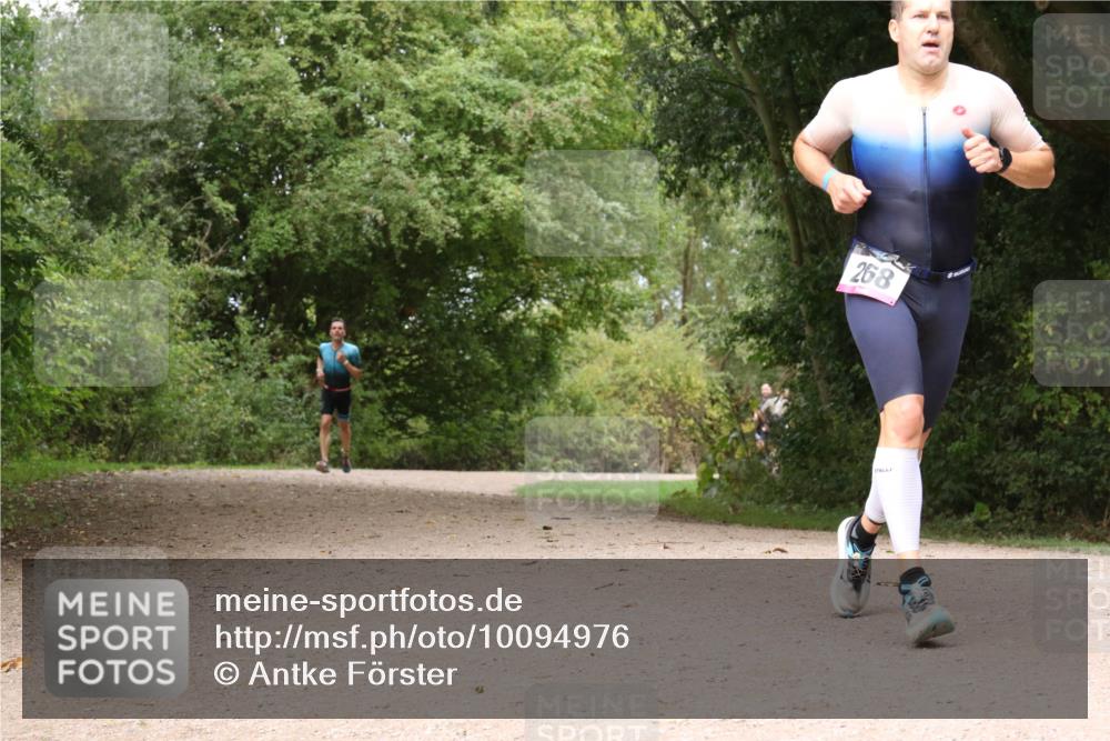 30.08.2026 - Elbe Triathlon Hamburg Antke Förster http://msf.ph/oto/10094976 30.08.2026 09:54:36 Laufen 268 meine-sportfotos.de