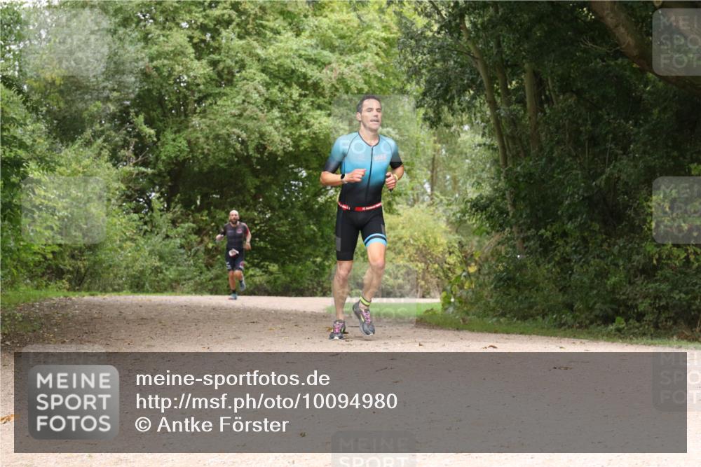 30.08.2026 - Elbe Triathlon Hamburg Antke Förster http://msf.ph/oto/10094980 30.08.2026 09:54:43 Laufen  meine-sportfotos.de