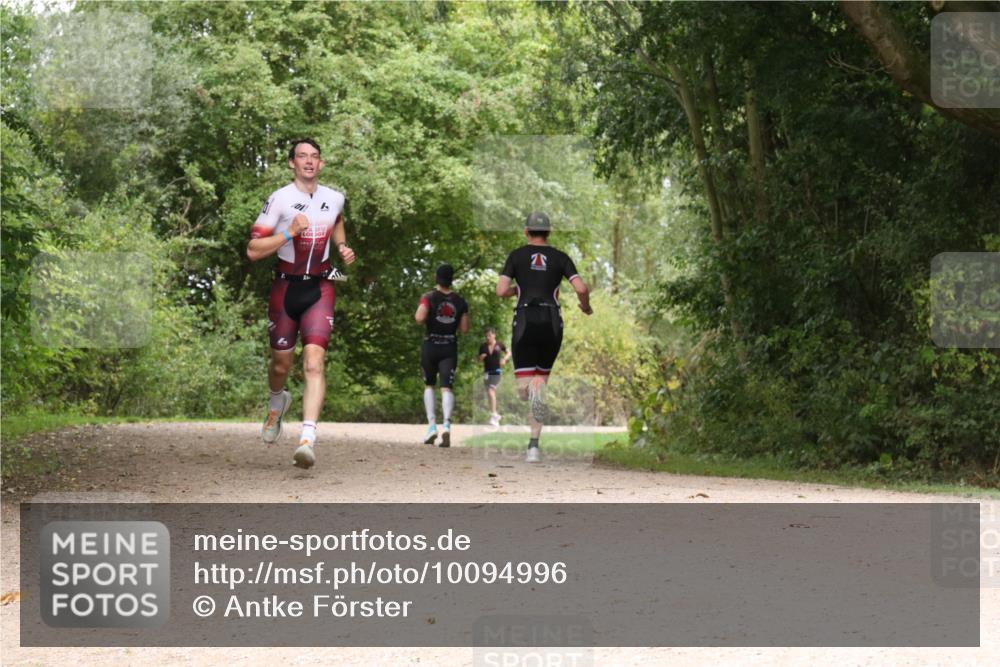 30.08.2026 - Elbe Triathlon Hamburg Antke Förster http://msf.ph/oto/10094996 30.08.2026 09:54:56 Laufen 4 meine-sportfotos.de