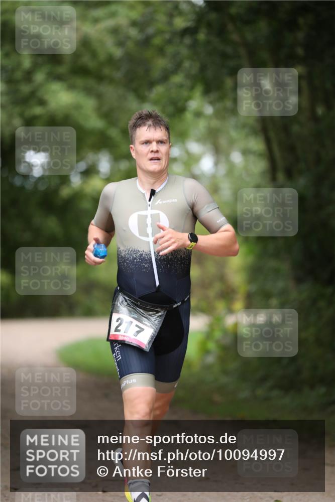 30.08.2026 - Elbe Triathlon Hamburg Antke Förster http://msf.ph/oto/10094997 30.08.2026 09:41:34 Laufen 217 meine-sportfotos.de