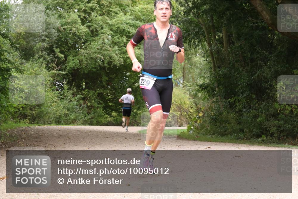 30.08.2026 - Elbe Triathlon Hamburg Antke Förster http://msf.ph/oto/10095012 30.08.2026 09:55:10 Laufen 229 meine-sportfotos.de