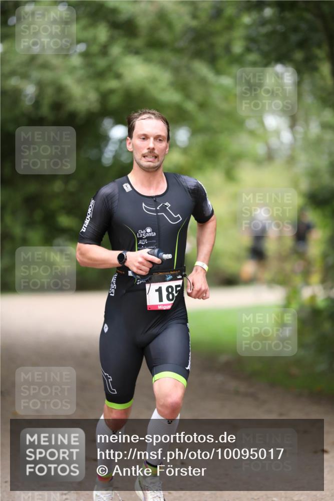 30.08.2026 - Elbe Triathlon Hamburg Antke Förster http://msf.ph/oto/10095017 30.08.2026 09:42:51 Laufen 18 meine-sportfotos.de