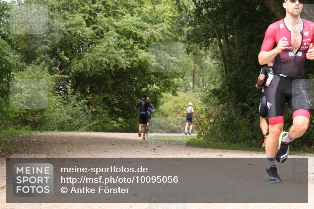 30.08.2026 - Elbe Triathlon Hamburg Antke Förster http://msf.ph/oto/10095056 30.08.2026 09:56:10 Laufen  meine-sportfotos.de