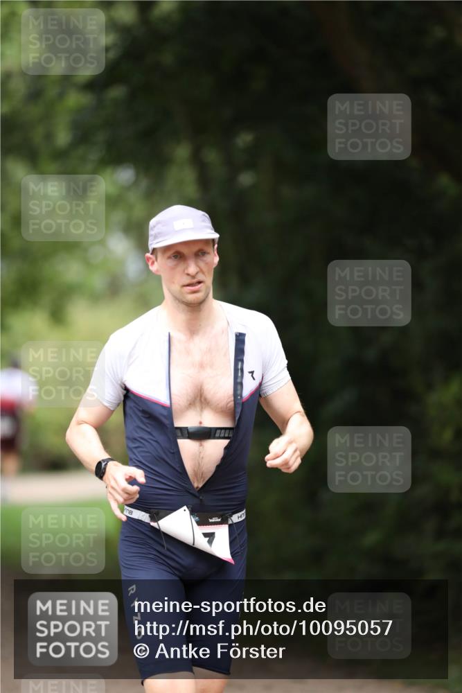 30.08.2026 - Elbe Triathlon Hamburg Antke Förster http://msf.ph/oto/10095057 30.08.2026 09:44:13 Laufen  meine-sportfotos.de