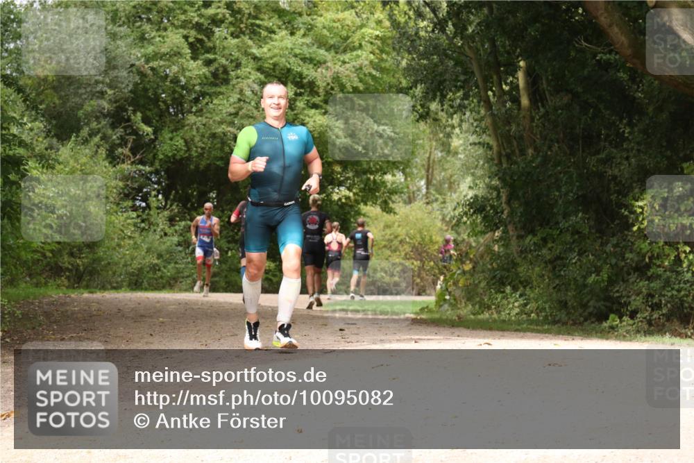 30.08.2026 - Elbe Triathlon Hamburg Antke Förster http://msf.ph/oto/10095082 30.08.2026 09:56:52 Laufen  meine-sportfotos.de