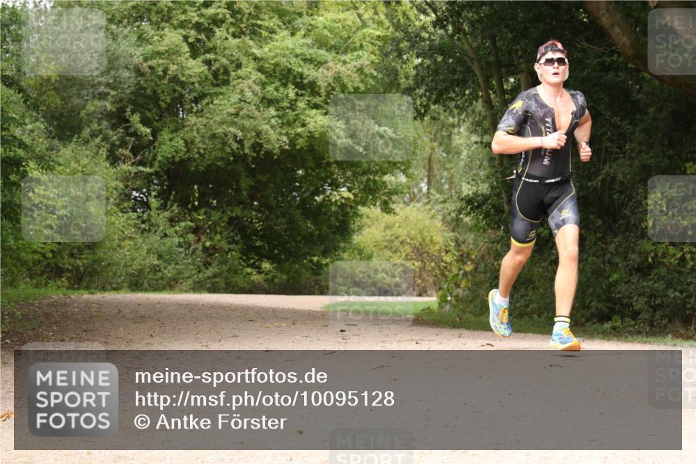 30.08.2026 - Elbe Triathlon Hamburg Antke Förster http://msf.ph/oto/10095128 30.08.2026 09:57:49 Laufen  meine-sportfotos.de