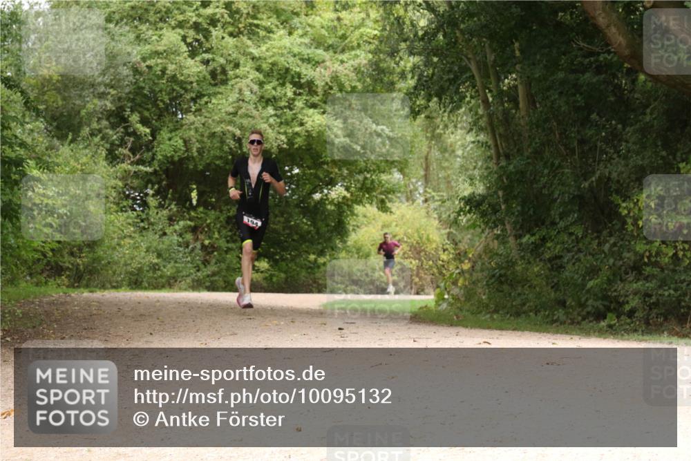 30.08.2026 - Elbe Triathlon Hamburg Antke Förster http://msf.ph/oto/10095132 30.08.2026 09:58:11 Laufen 194 meine-sportfotos.de