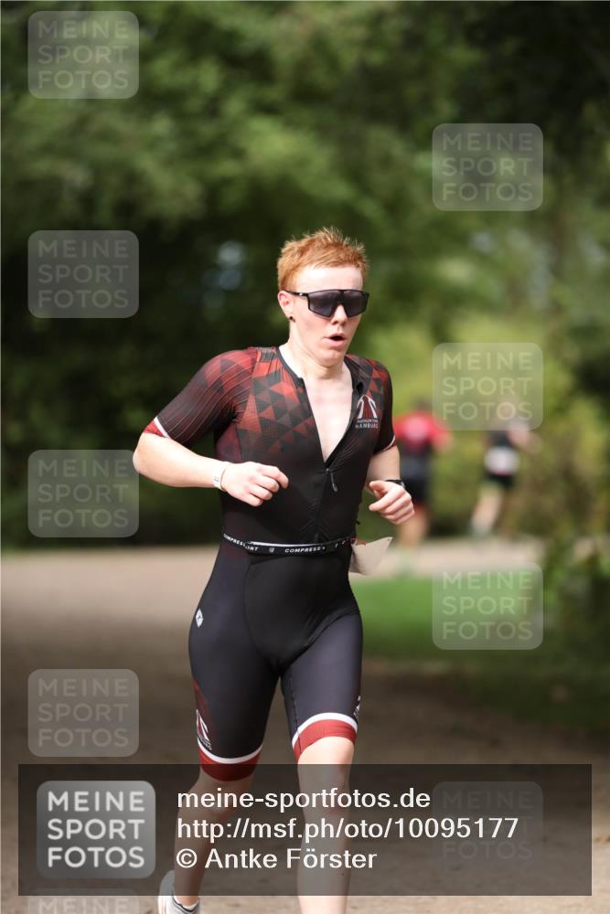 30.08.2026 - Elbe Triathlon Hamburg Antke Förster http://msf.ph/oto/10095177 30.08.2026 09:50:02 Laufen  meine-sportfotos.de