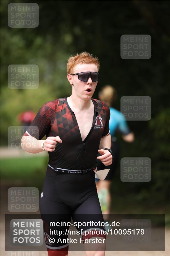 30.08.2026 - Elbe Triathlon Hamburg Antke Förster http://msf.ph/oto/10095179 30.08.2026 09:50:02 Laufen  meine-sportfotos.de