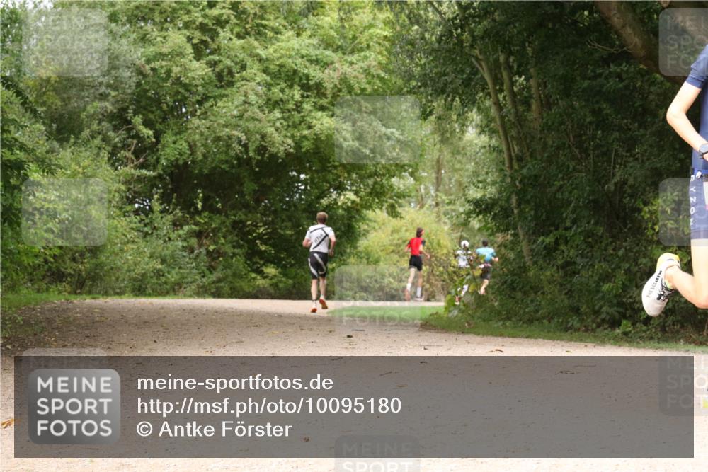 30.08.2026 - Elbe Triathlon Hamburg Antke Förster http://msf.ph/oto/10095180 30.08.2026 09:59:16 Laufen  meine-sportfotos.de