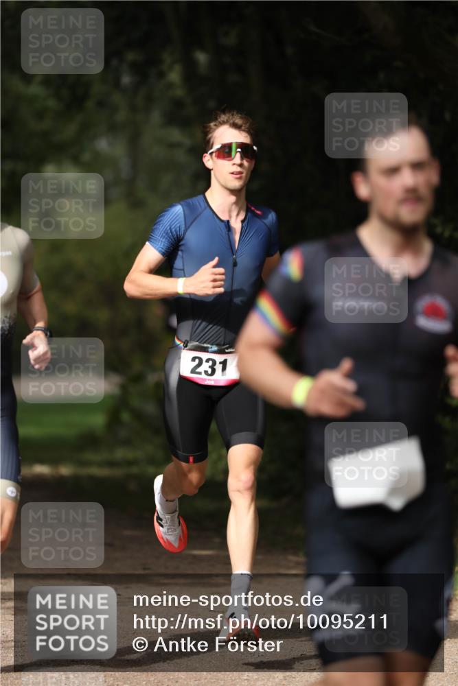 30.08.2026 - Elbe Triathlon Hamburg Antke Förster http://msf.ph/oto/10095211 30.08.2026 09:52:20 Laufen 231 meine-sportfotos.de