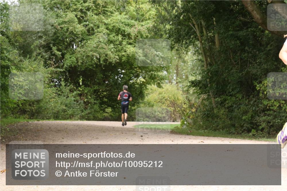 30.08.2026 - Elbe Triathlon Hamburg Antke Förster http://msf.ph/oto/10095212 30.08.2026 10:00:47 Laufen  meine-sportfotos.de