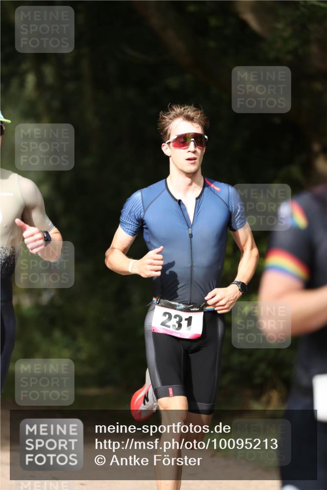 30.08.2026 - Elbe Triathlon Hamburg Antke Förster http://msf.ph/oto/10095213 30.08.2026 09:52:20 Laufen 231 meine-sportfotos.de