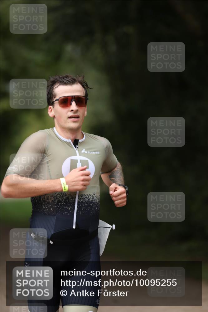 30.08.2026 - Elbe Triathlon Hamburg Antke Förster http://msf.ph/oto/10095255 30.08.2026 09:53:08 Laufen  meine-sportfotos.de