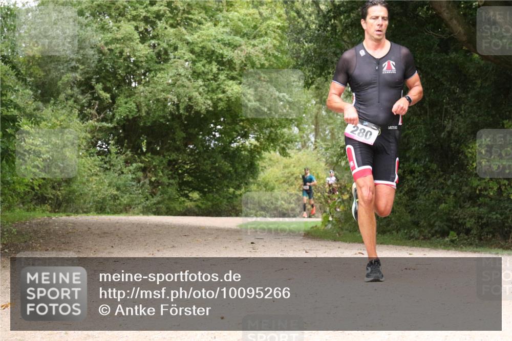 30.08.2026 - Elbe Triathlon Hamburg Antke Förster http://msf.ph/oto/10095266 30.08.2026 10:02:13 Laufen 280 meine-sportfotos.de
