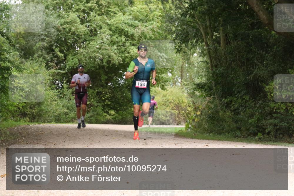 30.08.2026 - Elbe Triathlon Hamburg Antke Förster http://msf.ph/oto/10095274 30.08.2026 10:02:23 Laufen 198 meine-sportfotos.de