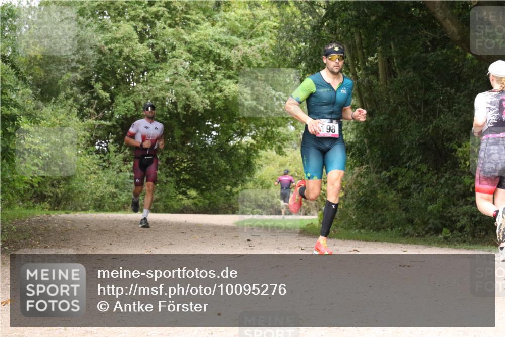 30.08.2026 - Elbe Triathlon Hamburg Antke Förster http://msf.ph/oto/10095276 30.08.2026 10:02:24 Laufen 98 meine-sportfotos.de