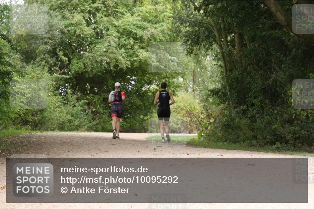 30.08.2026 - Elbe Triathlon Hamburg Antke Förster http://msf.ph/oto/10095292 30.08.2026 10:02:29 Laufen  meine-sportfotos.de