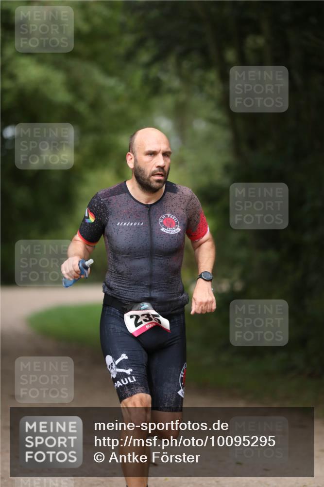 30.08.2026 - Elbe Triathlon Hamburg Antke Förster http://msf.ph/oto/10095295 30.08.2026 09:54:51 Laufen 23 meine-sportfotos.de