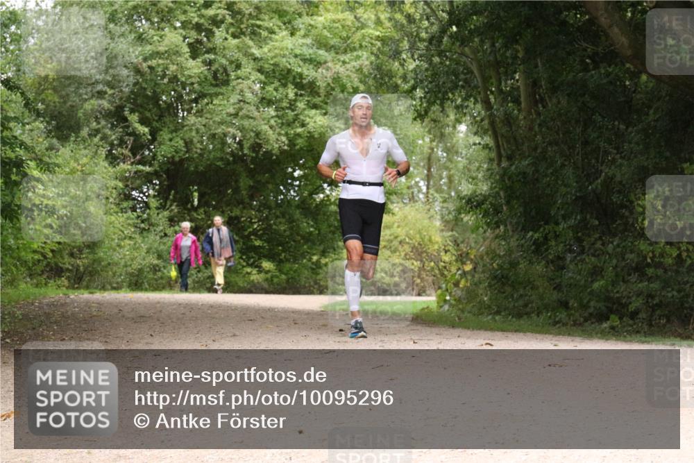 30.08.2026 - Elbe Triathlon Hamburg Antke Förster http://msf.ph/oto/10095296 30.08.2026 10:03:13 Laufen  meine-sportfotos.de