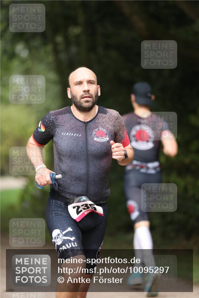 30.08.2026 - Elbe Triathlon Hamburg Antke Förster http://msf.ph/oto/10095297 30.08.2026 09:54:52 Laufen 235, 1910 meine-sportfotos.de