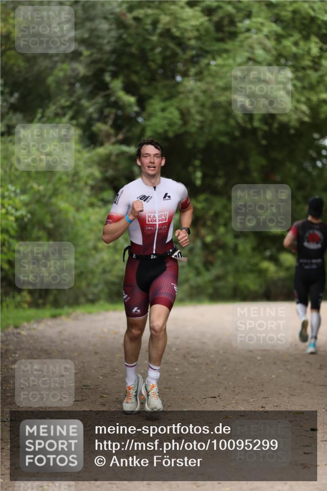 30.08.2026 - Elbe Triathlon Hamburg Antke Förster http://msf.ph/oto/10095299 30.08.2026 09:54:57 Laufen  meine-sportfotos.de