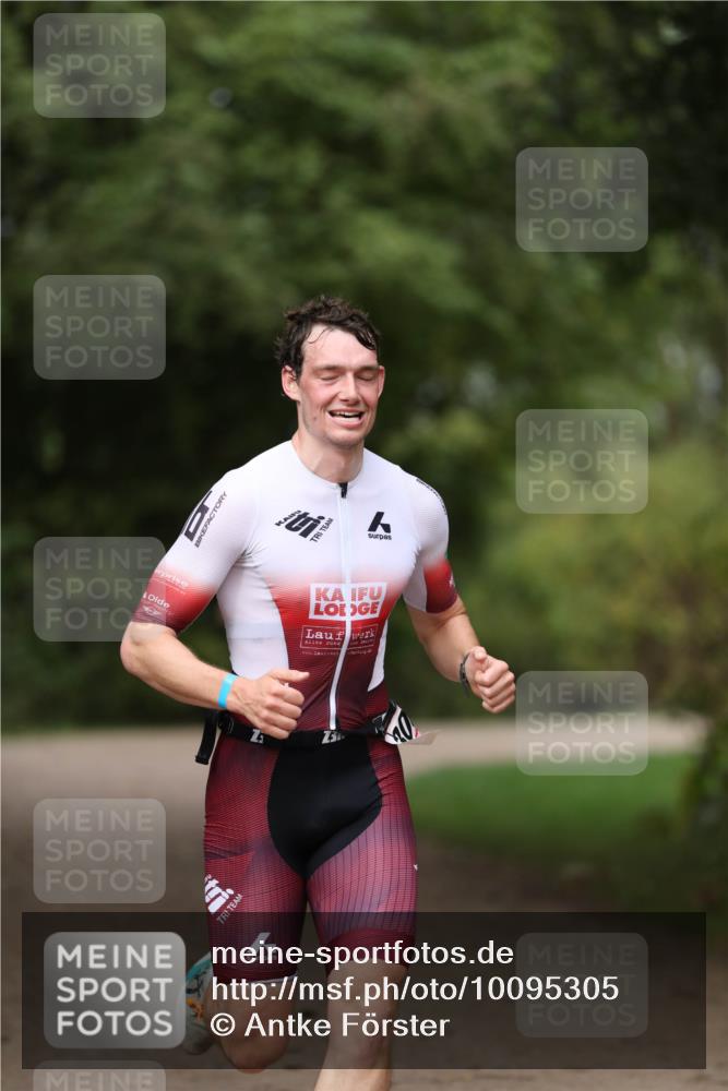 30.08.2026 - Elbe Triathlon Hamburg Antke Förster http://msf.ph/oto/10095305 30.08.2026 09:54:58 Laufen  meine-sportfotos.de