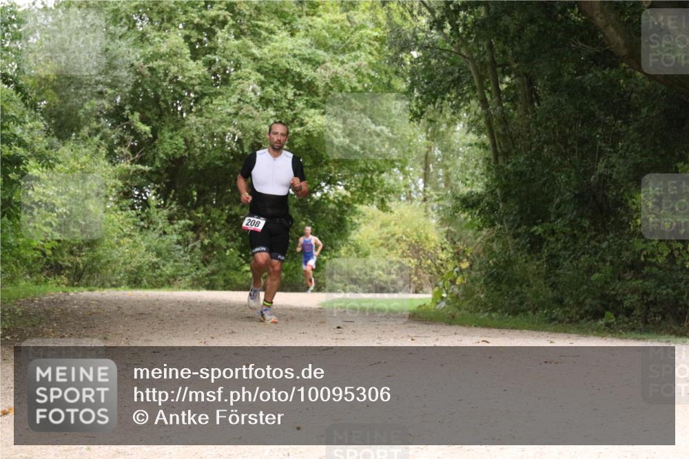 30.08.2026 - Elbe Triathlon Hamburg Antke Förster http://msf.ph/oto/10095306 30.08.2026 10:03:37 Laufen 208 meine-sportfotos.de