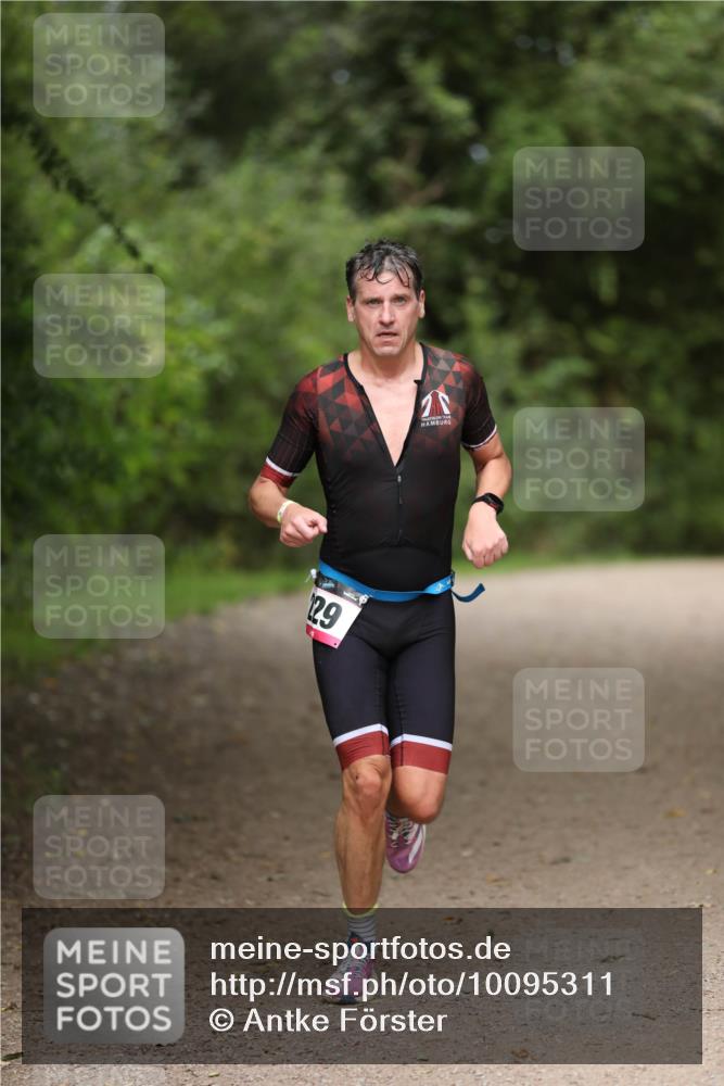30.08.2026 - Elbe Triathlon Hamburg Antke Förster http://msf.ph/oto/10095311 30.08.2026 09:55:09 Laufen 29 meine-sportfotos.de