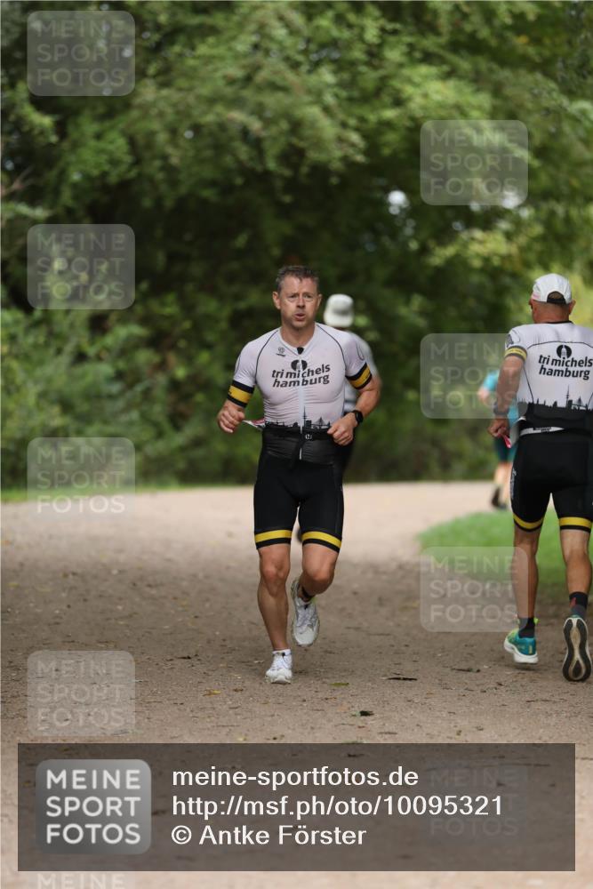 30.08.2026 - Elbe Triathlon Hamburg Antke Förster http://msf.ph/oto/10095321 30.08.2026 09:55:39 Laufen  meine-sportfotos.de