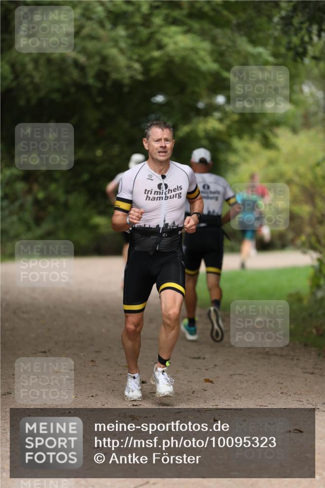 30.08.2026 - Elbe Triathlon Hamburg Antke Förster http://msf.ph/oto/10095323 30.08.2026 09:55:39 Laufen  meine-sportfotos.de