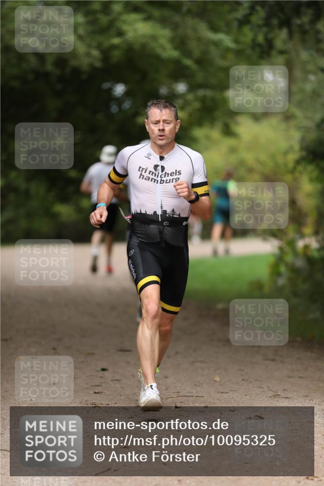 30.08.2026 - Elbe Triathlon Hamburg Antke Förster http://msf.ph/oto/10095325 30.08.2026 09:55:40 Laufen  meine-sportfotos.de