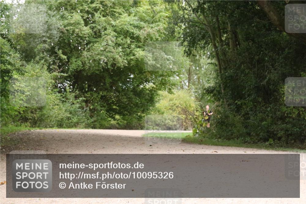 30.08.2026 - Elbe Triathlon Hamburg Antke Förster http://msf.ph/oto/10095326 30.08.2026 10:03:47 Laufen  meine-sportfotos.de