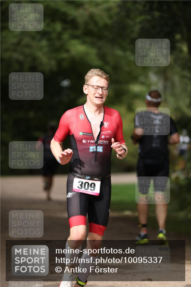 30.08.2026 - Elbe Triathlon Hamburg Antke Förster http://msf.ph/oto/10095337 30.08.2026 09:55:50 Laufen 309 meine-sportfotos.de