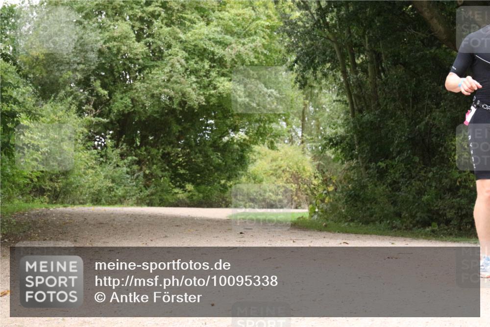 30.08.2026 - Elbe Triathlon Hamburg Antke Förster http://msf.ph/oto/10095338 30.08.2026 10:04:04 Laufen  meine-sportfotos.de