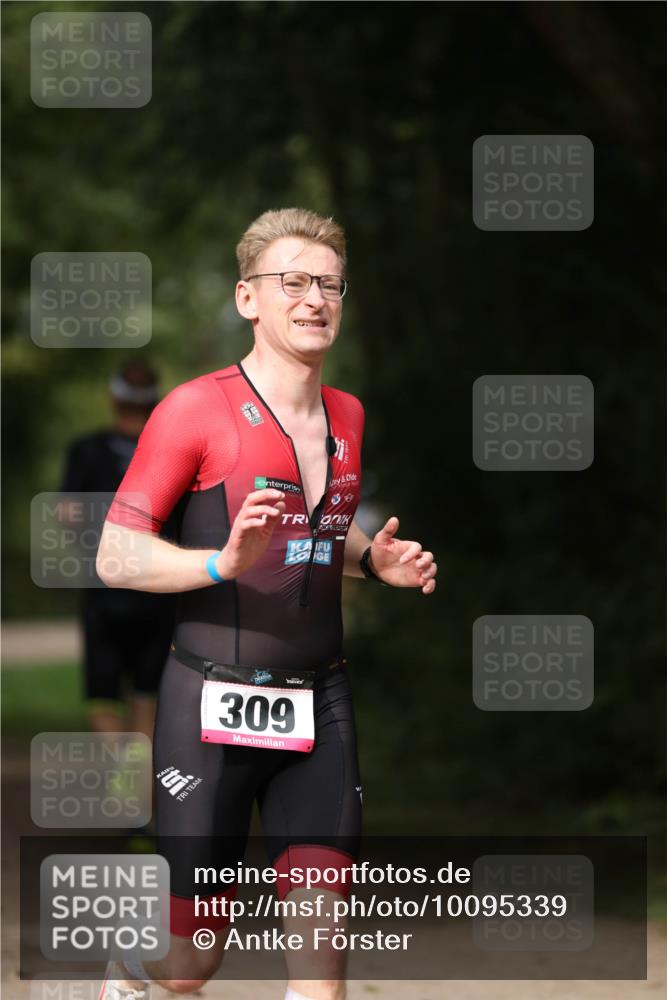 30.08.2026 - Elbe Triathlon Hamburg Antke Förster http://msf.ph/oto/10095339 30.08.2026 09:55:51 Laufen 309 meine-sportfotos.de