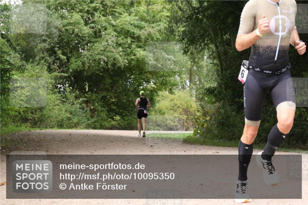 30.08.2026 - Elbe Triathlon Hamburg Antke Förster http://msf.ph/oto/10095350 30.08.2026 10:04:23 Laufen 6 meine-sportfotos.de