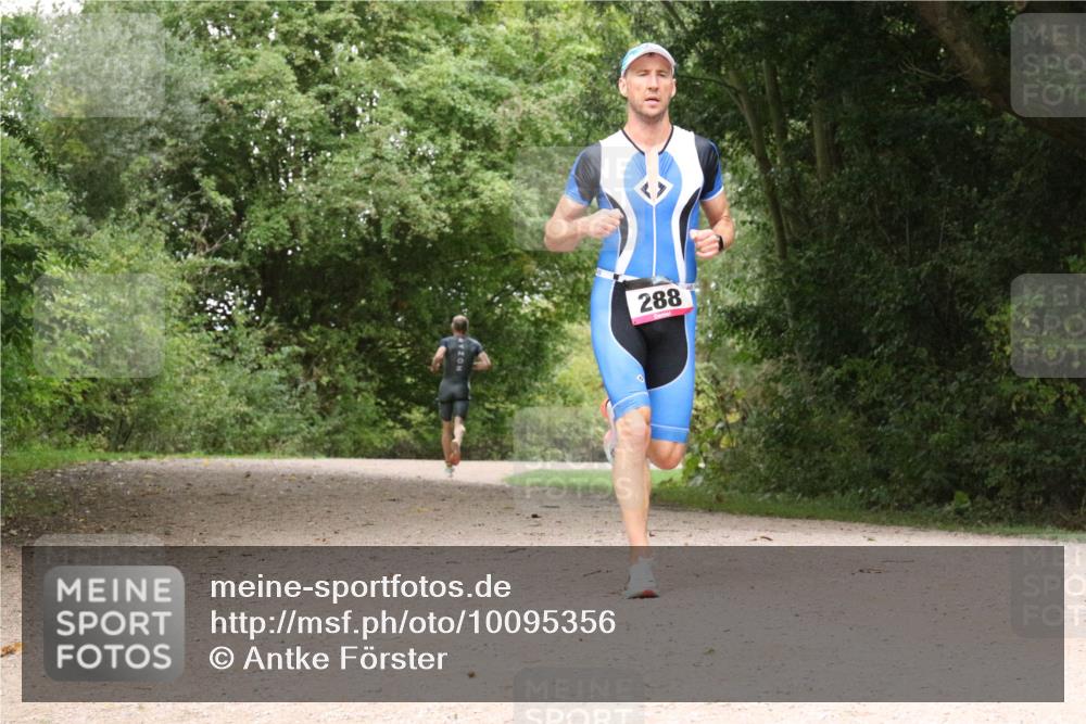 30.08.2026 - Elbe Triathlon Hamburg Antke Förster http://msf.ph/oto/10095356 30.08.2026 10:04:41 Laufen 288 meine-sportfotos.de