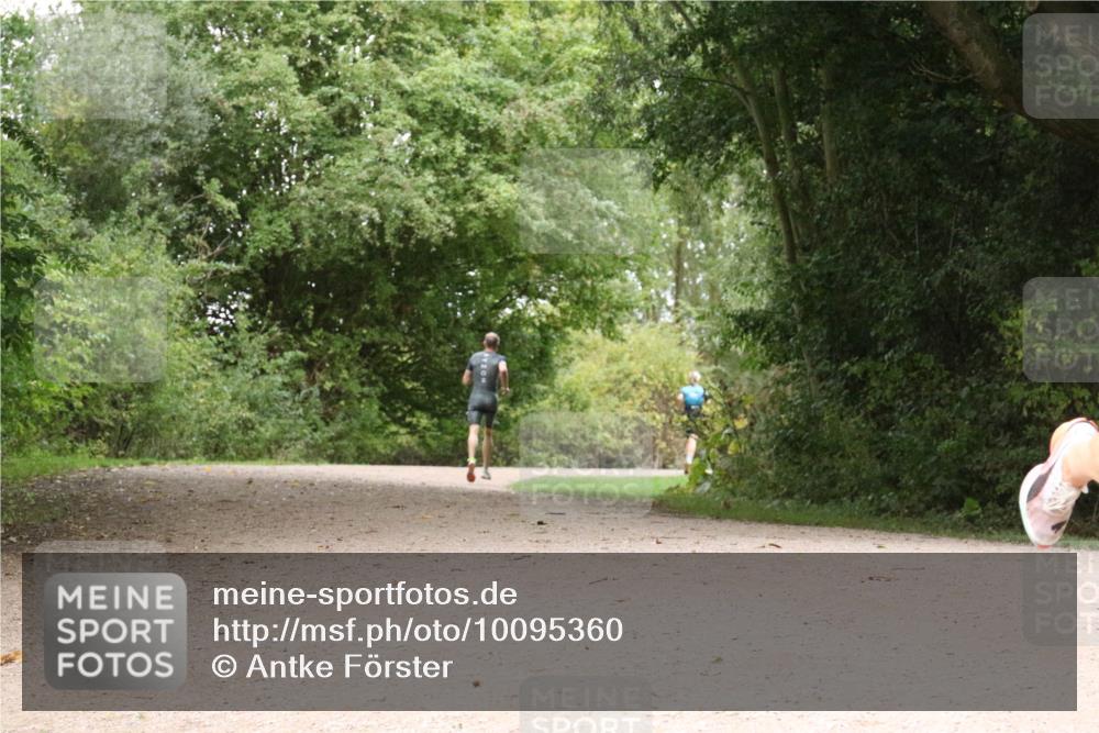 30.08.2026 - Elbe Triathlon Hamburg Antke Förster http://msf.ph/oto/10095360 30.08.2026 10:04:42 Laufen  meine-sportfotos.de