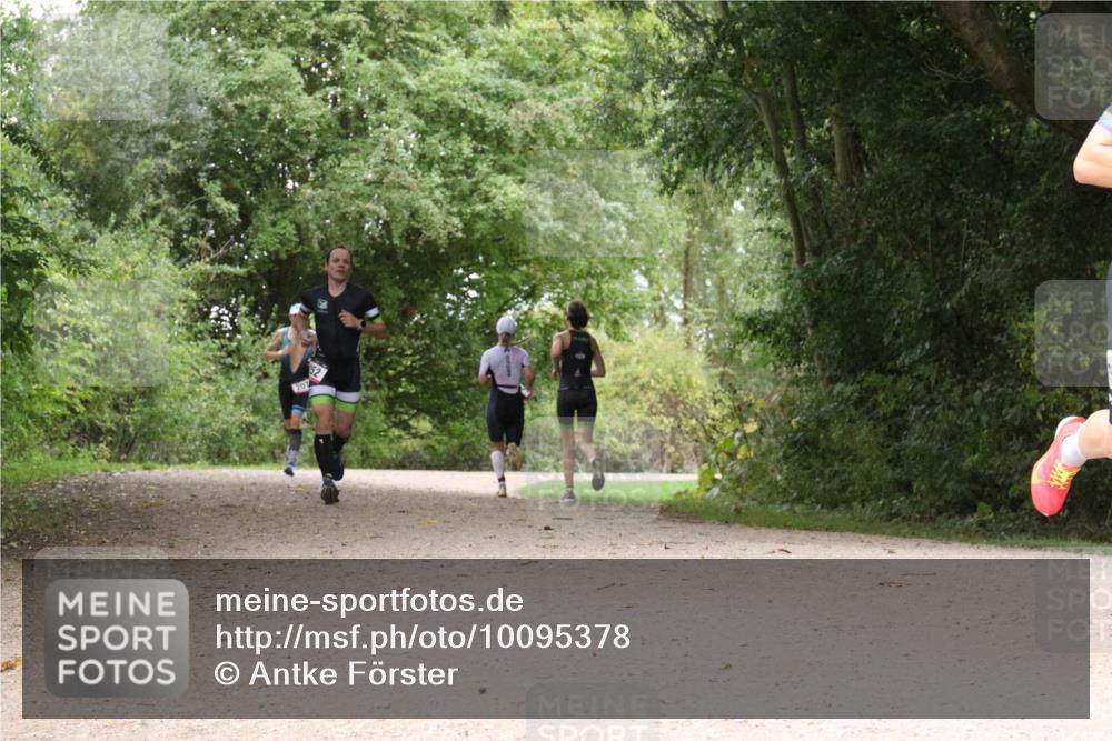 30.08.2026 - Elbe Triathlon Hamburg Antke Förster http://msf.ph/oto/10095378 30.08.2026 10:05:19 Laufen  meine-sportfotos.de