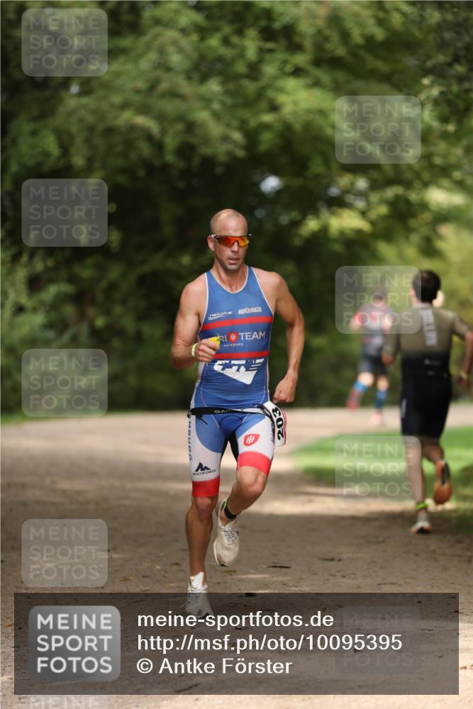 30.08.2026 - Elbe Triathlon Hamburg Antke Förster http://msf.ph/oto/10095395 30.08.2026 09:56:57 Laufen 203 meine-sportfotos.de